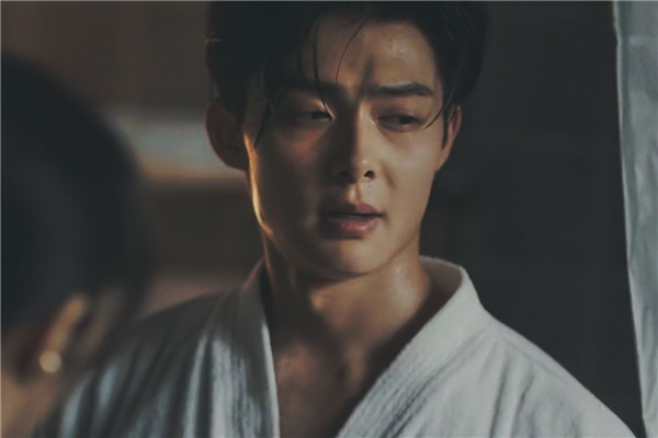 盗墓笔记长生不老的6个人,张日山已如今已百多岁 盗墓笔记长生不老的6个人,张日山已如今已百多岁