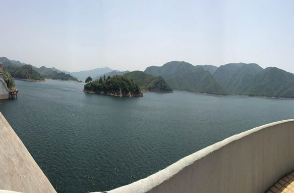 水库水底有多恐怖,水库游泳遇险如何自救