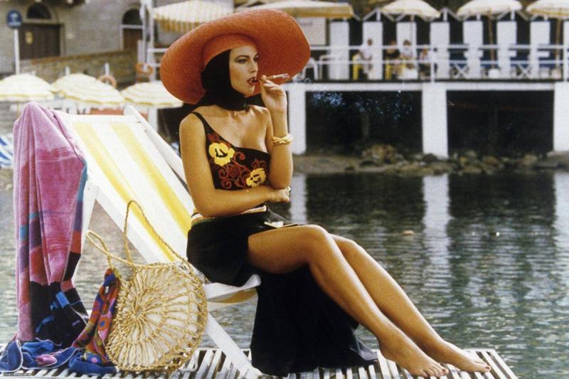 “球花”莫妮卡贝鲁奇10部必看大尺度电影！每部都尽显风韵