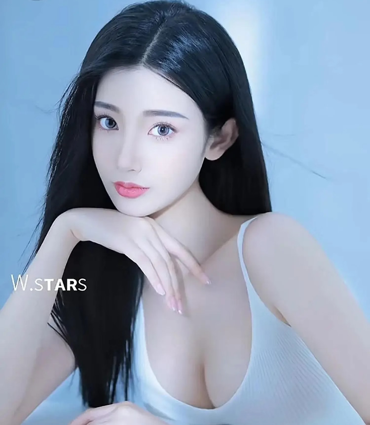 3.3亿话题女神浩浩妈王星辰,颜值与实力并存,短剧女神破圈之路