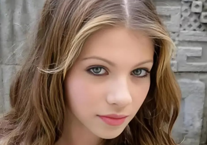 39岁《绯闻女孩》米歇尔离世,母亲发现遗体,曾因肝脏移植暴瘦